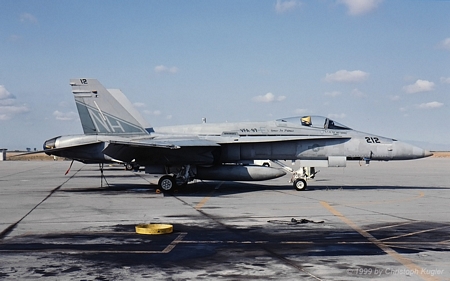 McDonnell Douglas F/A-18A Hornet | 163122 | US Navy | NAS LEMOORE (KNLC/NLC) 06.10.1999
