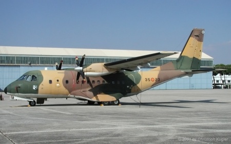 CASA CN 235M | T.19B-05 | Spanish Air Force | MADRID - CUATRO VIENTOS (LECU/EVS) 02.10.2001