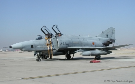 McDonnell Douglas RF-4C Phantom II | CR.12-54 | Spanish Air Force | MADRID - TORREJON (LETO/TOJ) 01.10.2001
