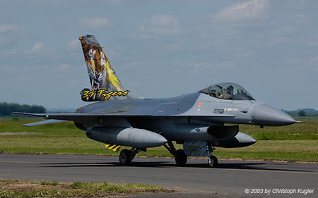 General Dynamics F-16AM | FA-122 | Belgian Air Force  |  NATO Tiger Meet 2003 c/s | CAMBRAI EPINOY (LFQI/---) 05.06.2003