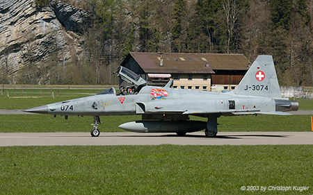 Northrop F-5E Tiger II | J-3074 | Swiss Air Force  |  With 'Farewell Buochs' sticker | MEIRINGEN (LSMM/---) 15.04.2003