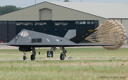 Lockheed F-117A Nighthawk | 80-0787 | US Air Force | FAIRFORD (EGVA/FFD) 15.07.2004