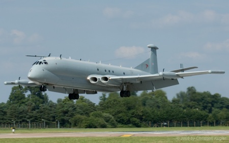 Hawker Siddeley Nimrod R.1 | XW664 | Royal Air Force | FAIRFORD (EGVA/FFD) 14.07.2005