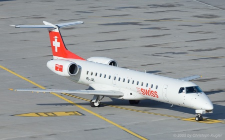 Embraer ERJ-145LU | HB-JAX | Swiss International Air Lines | Z&UUML;RICH (LSZH/ZRH) 22.10.2005