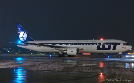 Boeing 767-35DER | SP-LPB | LOT Polish Airlines | Z&UUML;RICH (LSZH/ZRH) 17.12.2005
