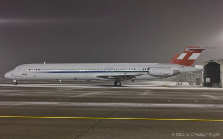 McDonnell Douglas MD-83 | OE-LME | untitled | Z&UUML;RICH (LSZH/ZRH) 17.12.2005