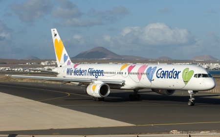 Boeing 757-330 | D-ABON | Condor  |  50th anniversary of Condor Flugdienst c/s | ARRECIFE-LANZAROTE (GCRR/ACE) 12.09.2006
