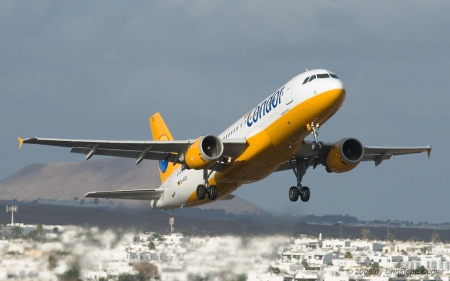 Airbus A320-212 | D-AICI | Condor | ARRECIFE-LANZAROTE (GCRR/ACE) 16.09.2006