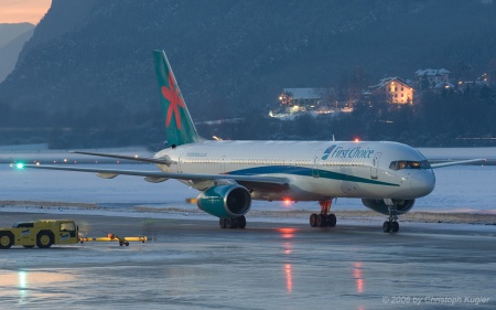 Boeing 757-2B7 | G-OOBJ | First Choice Airways | INNSBRUCK-KRANEBITTEN (LOWI/INN) 07.01.2006