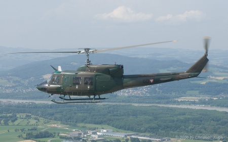 Agusta-Bell 212 | 5D-HP | Austrian Air Force | LINZ-H&OUML;RSCHING (LOWL/LNZ) 26.06.2006