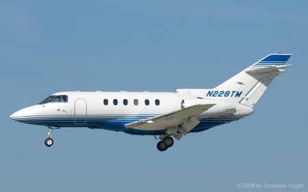 Raytheon Hawker 800XP | N228TM | private | Z&UUML;RICH (LSZH/ZRH) 09.06.2006