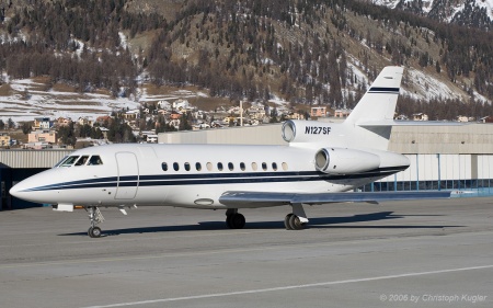 Dassault Falcon 900EX | N127SF | untitled | SAMEDAN (LSZS/SMV) 23.12.2006