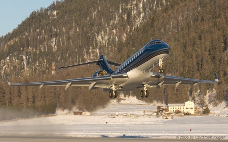 Bombardier BD.700 Global Express | N600AK | untitled | SAMEDAN (LSZS/SMV) 23.12.2006