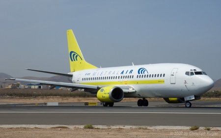Boeing 737-3M8 | EI-DUS | Mistral Air | FUERTEVENTURA (GCFV/FUE) 24.09.2007