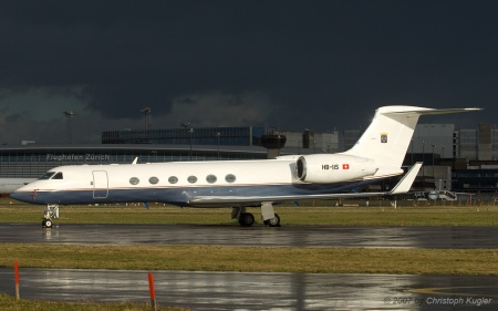 Gulfstream V | HB-IIS | untitled (JetClub) | Z&UUML;RICH (LSZH/ZRH) 03.03.2007