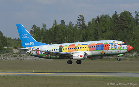 Boeing 737-33A | LN-KKS | Norwegian Air Shuttle  |  UNICEF c/s | OSLO GARDERMOEN (ENGM/OSL) 06.06.2008