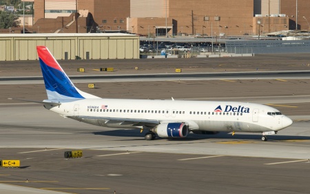 Boeing 737-832 | N396DA | Delta Air Lines | PHOENIX SKY HARBOUR INTL (KPHX/PHX) 24.10.2008