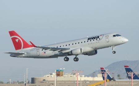 Embraer ERJ-175LR | N634CZ | Northwest Airlink | PHOENIX SKY HARBOUR INTL (KPHX/PHX) 26.10.2008