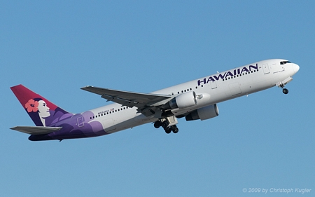 Boeing 767-3G5ER | N584HA | Hawaiian Airlines | PHOENIX SKY HARBOUR INTL (KPHX/PHX) 14.10.2009