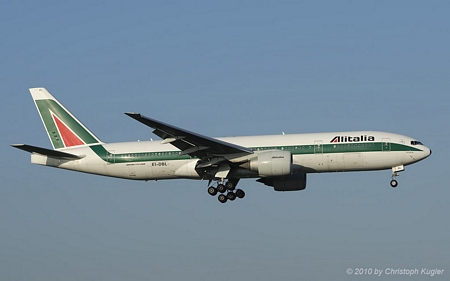 Boeing 777-243ER | EI-DBL | Alitalia | ROMA-FIUMICINO (LIRF/FCO) 24.08.2010
