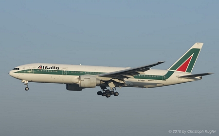 Boeing 777-243ER | I-DISB | Alitalia | ROMA-FIUMICINO (LIRF/FCO) 26.08.2010