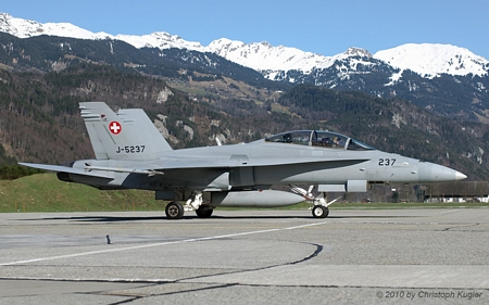 McDonnell Douglas F/A-18D Hornet | J-5237 | Swiss Air Force | MEIRINGEN (LSMM/---) 06.04.2010