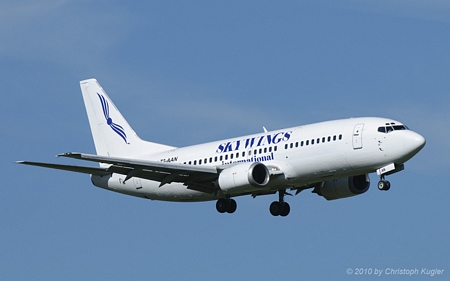 Boeing 737-382 | Z3-AAN | Skywings Intl. Airways | Z&UUML;RICH (LSZH/ZRH) 03.10.2010