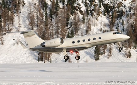 Gulfstream IV | N113CS | untitled (Key Air) | SAMEDAN (LSZS/SMV) 21.02.2010