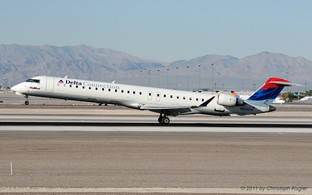 Bombardier CRJ 900LR | N813SK | Delta Connection | LAS VEGAS MCCARRAN (KLAS/LAS) 19.10.2011