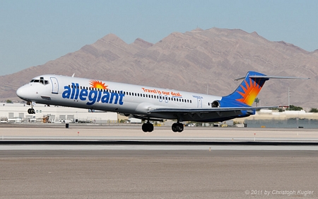 McDonnell Douglas MD-83 | N880GA | Allegiant Air | LAS VEGAS MCCARRAN (KLAS/LAS) 20.10.2011