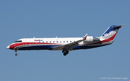 Bombardier CRJ 200LR | N947SW | SkyWest Airlines | LOS ANGELES INTL (KLAX/LAX) 23.10.2011