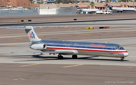 McDonnell Douglas MD-82 | N471AA | American Airlines | PHOENIX SKY HARBOUR INTL (KPHX/PHX) 16.10.2011