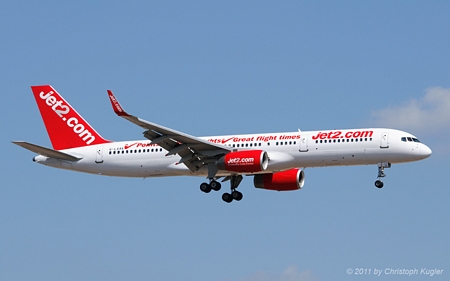Boeing 757-23N | G-LSAK | Jet2 | PALMA DE MALLORCA (LEPA/PMI) 15.07.2011