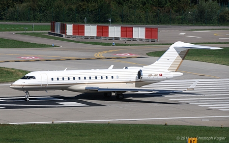 Bombardier BD.700 Global XRS | HB-JGE | untitled (TAG Aviation Switzerland) | Z&UUML;RICH (LSZH/ZRH) 10.09.2011