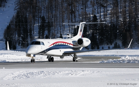 Embraer EMB-135BJ Legacy 600 | M-IMAK | untitled (VIP Jet) | SAMEDAN (LSZS/SMV) 15.01.2012