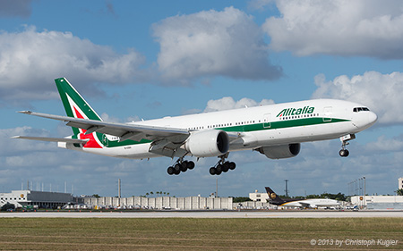 Boeing 777-243ER | EI-DBK | Alitalia | MIAMI INTL (KMIA/MIA) 06.12.2013