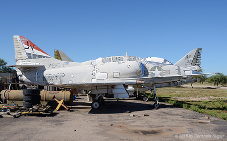Douglas A-4L Skyhawk | 147669 | US Navy | MARANA NORTHWEST REGIONAL (KAVQ/AVW) 23.09.2015