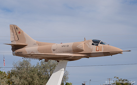 Douglas A-4B Skyhawk | 142100 | US Navy | NAS FALLON (KNFL/NFL) 28.09.2015