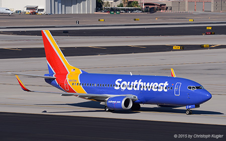 Boeing 737-3H4 | N647SW | Southwest Airlines | PHOENIX SKY HARBOUR INTL (KPHX/PHX) 23.09.2015