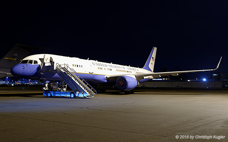 Boeing VC-32A | 98-0001 | US Air Force | Z&UUML;RICH (LSZH/ZRH) 18.01.2016