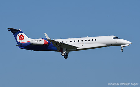 Embraer EMB-135BJ Legacy 600 | TC-SMY | untitled | Z&UUML;RICH (LSZH/ZRH) 27.10.2022