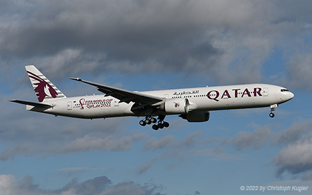 Boeing 777-367ER | A7-BOB | Qatar Airways  |  FIFA World Cup Qatar 2022 sticker | Z&UUML;RICH (LSZH/ZRH) 16.11.2022