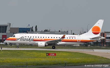 Embraer ERJ-175LR | N652MK | Alaska Airlines  |  Painted in the Horizon Retro scheme | CALGARY INTL. (CYYC/YYC) 18.07.2023