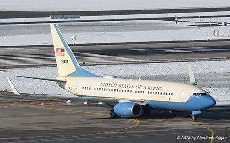 Boeing C-40C | 05-0932 | US Air Force | Z&UUML;RICH (LSZH/ZRH) 20.01.2024