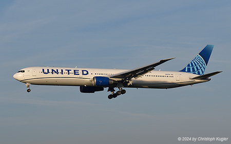 Boeing 767-424ER | N66056 | United Airlines | Z&UUML;RICH (LSZH/ZRH) 12.04.2024