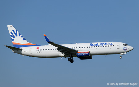 Boeing 737-86N | TC-SPK | SunExpress | Z&UUML;RICH (LSZH/ZRH) 10.04.2025