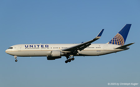 Boeing 767-322ER | N663UA | United Airlines  |  Still in the old colourscheme | Z&UUML;RICH (LSZH/ZRH) 02.05.2025