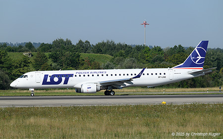 Embraer ERJ-195LR | SP-LND | LOT Polish Airlines  |  LOT Polish Airlines is operating a total of 16 Embraer ERJ-195, amongst them SP-LND which was delivered on 26FEB2012. | Z&UUML;RICH (LSZH/ZRH) 08.08.2025