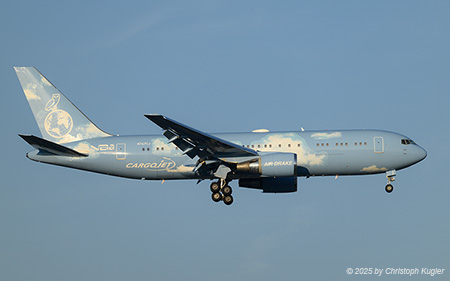 Boeing 767-24QER | N767CJ | Elan Express  |  This Boeing 767 is seen here arriving from Bruxelles. | Z&UUML;RICH (LSZH/ZRH) 09.08.2025