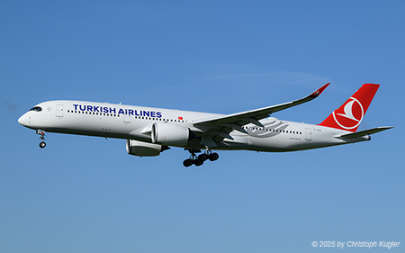 Airbus A350-941 | TC-LGZ | Turkish Airlines  |  Turkish Airlines is seldomly using their Airbus A350 on the flights to Zurich. Here TC-LGZ is captured approaching runway 14 thus completing its flight form Istanbul. | Z&UUML;RICH (LSZH/ZRH) 29.08.2025